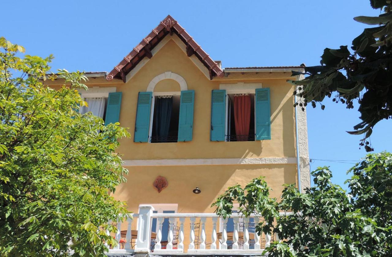 Bed and Breakfast 1001 Ocres Apt Esterno foto